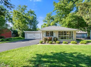 2036 Howard Ave, Downers Grove, IL 60515