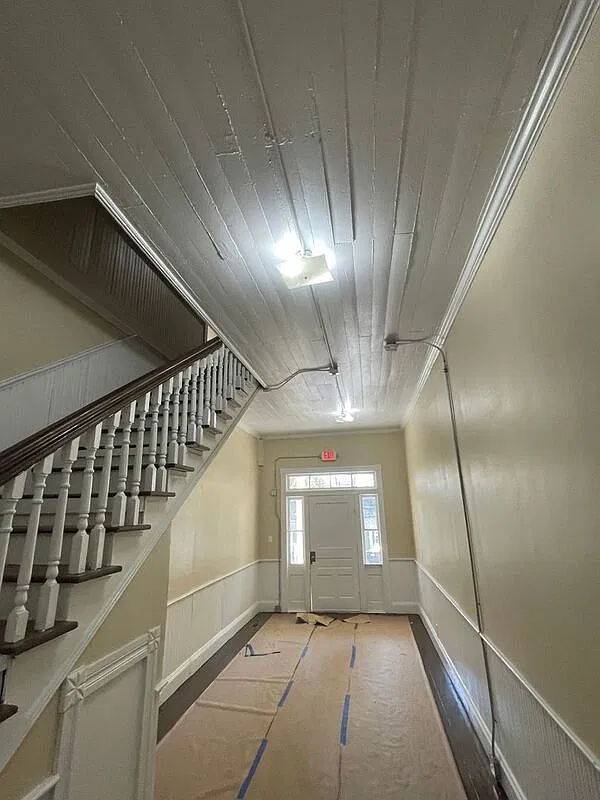 3 bed, 1.5 bath, 1050 sqft, $950 — Photo 3