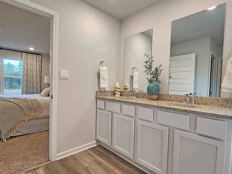 5225 Pinyon Dr — Photo 22