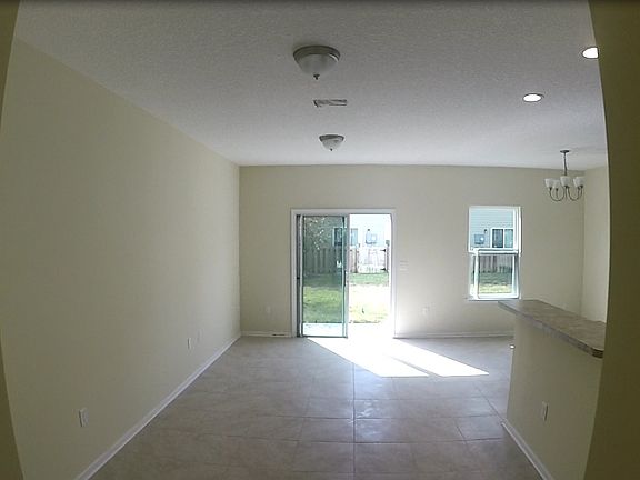 3rd image of 115 Moultrie Village Ln