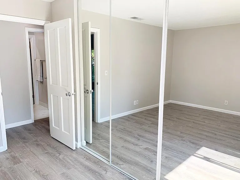 236 Red Oak Dr E #A — Photo 11
