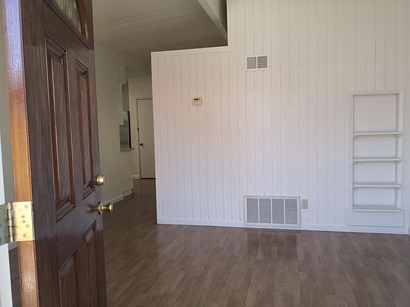 4th image of 807 Lakehaven Dr