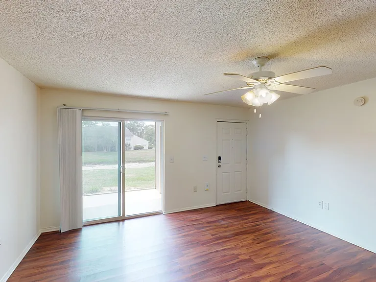 Lakewood Place — Photo 114