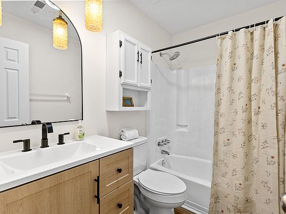 4th image of 8113 Waltham Rd