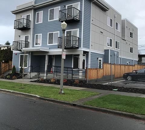 2nd image of 627 N Fife St #301A
