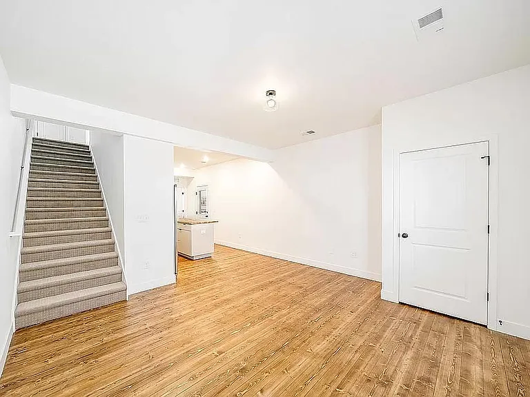 4001 Blue Pine Ln — Photo 8