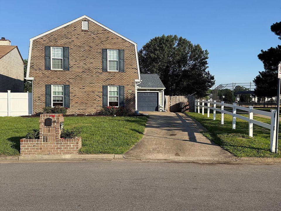 1st image of 921 Daniel Maloney Dr