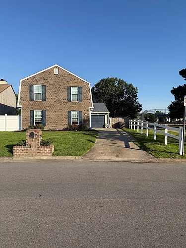 921 Daniel Maloney Dr Photo 1