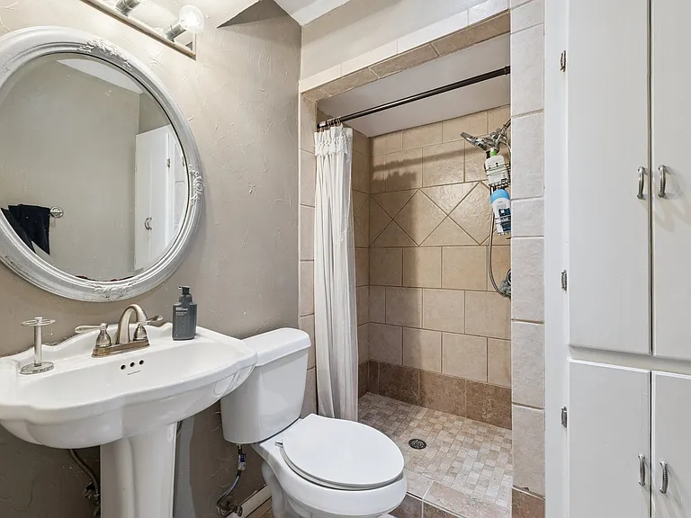 9605 Hefner Village Blvd — Photo 20