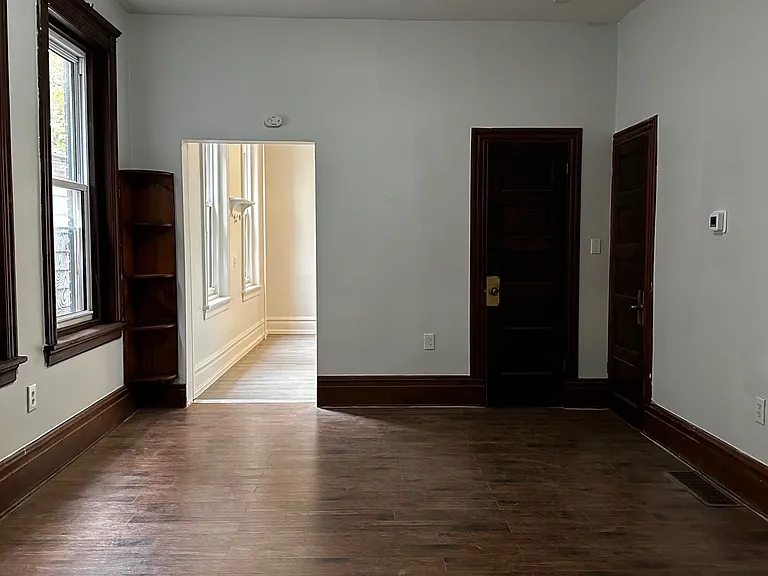 433 Pawnee St — Photo 1