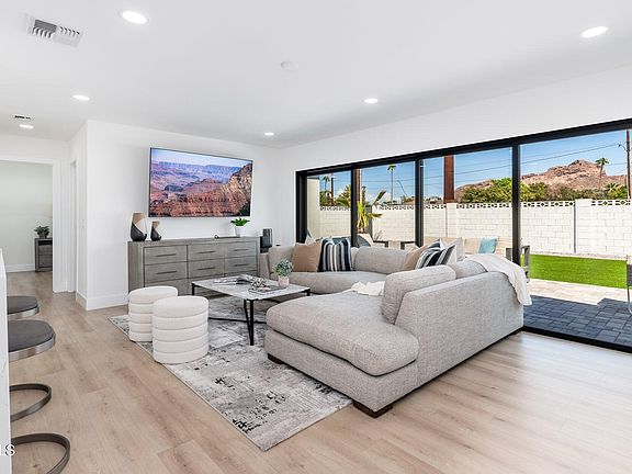 3rd image of 4464 E CAMPBELL Avenue