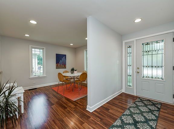 2nd image of 505 Eagle St
