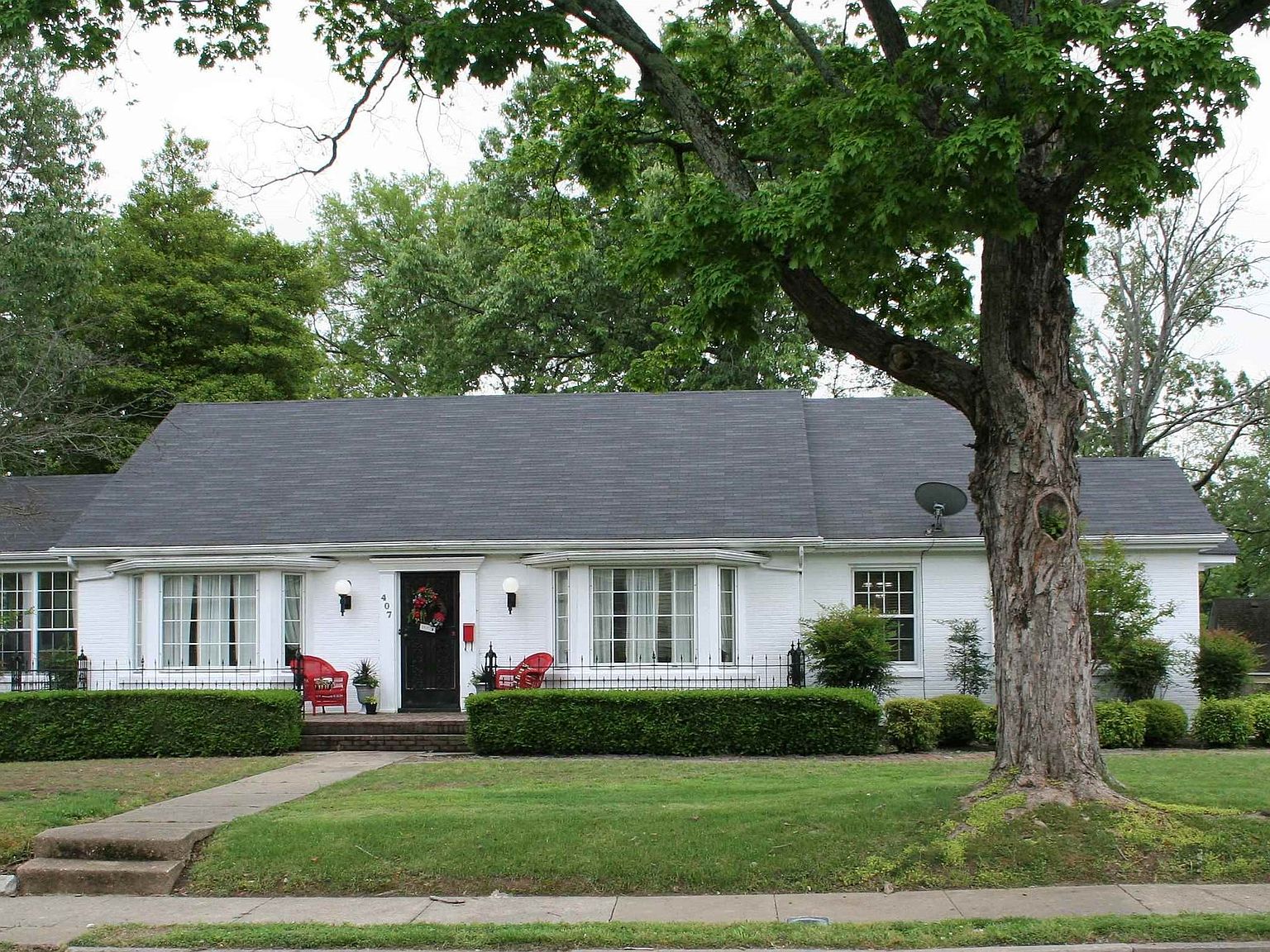 407 Tucker St, Dyersburg, TN 38024 Zillow