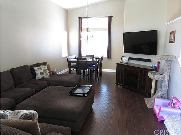 Living Room/ Dinning Room