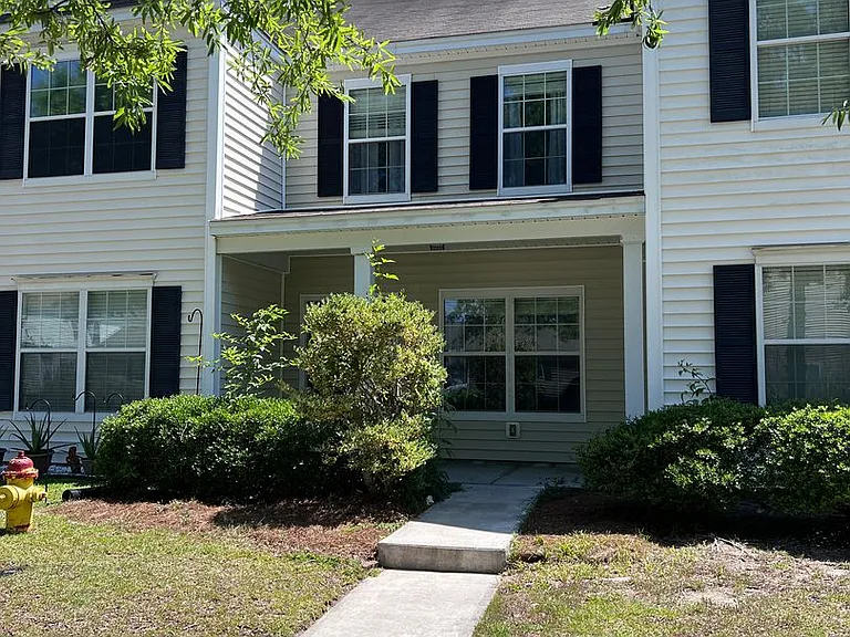 65 Fairgreen St — Photo 2