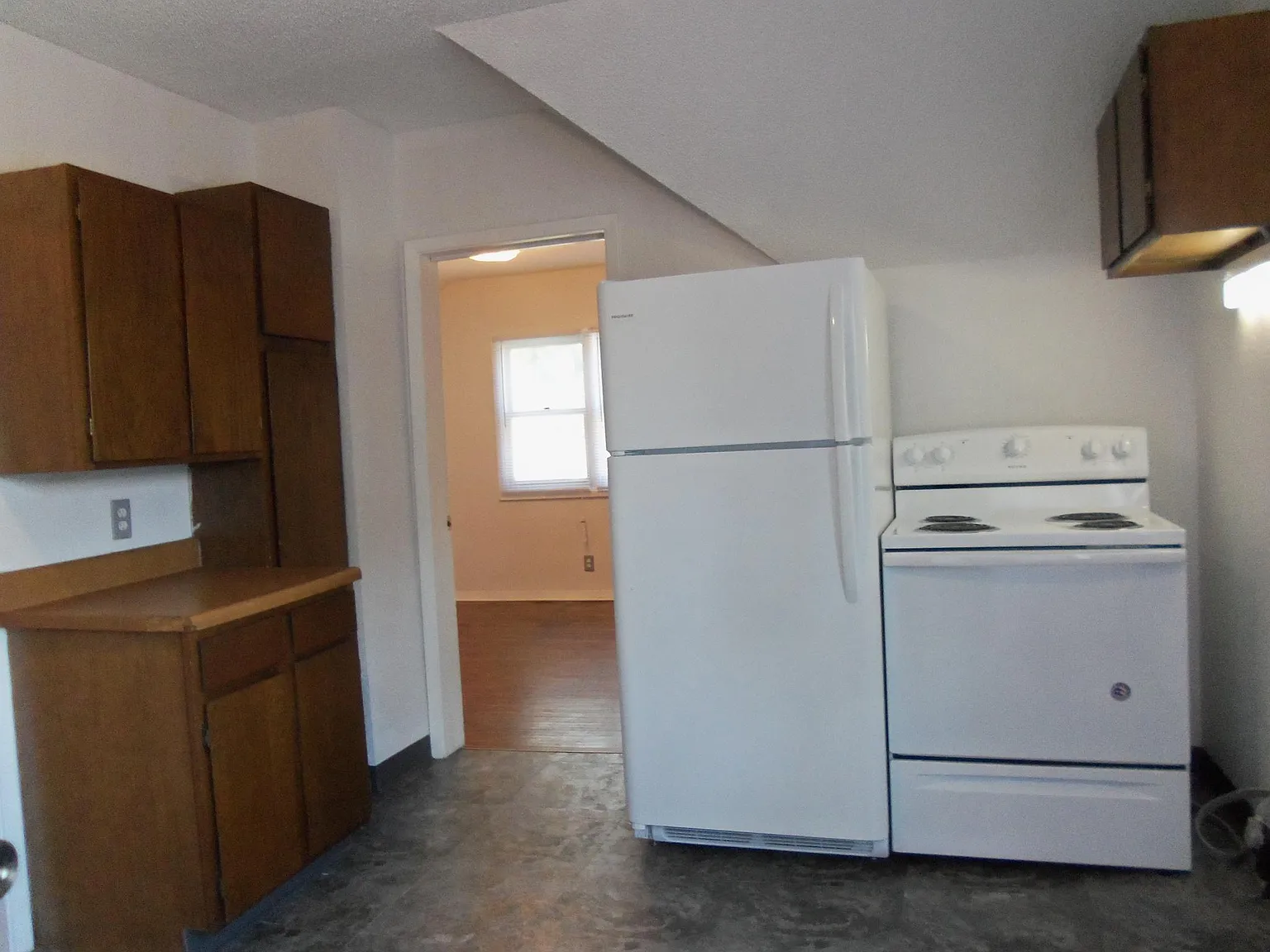 1 bed, 584 sqft, $550 — Photo 4