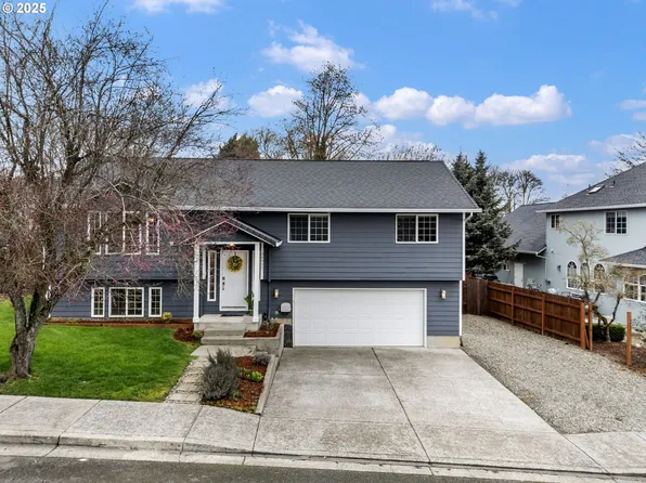 34997 Roberts Ln, Saint Helens, OR 97051