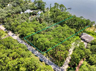 273 Magnolia Bay Dr, Eastpoint, FL 32328