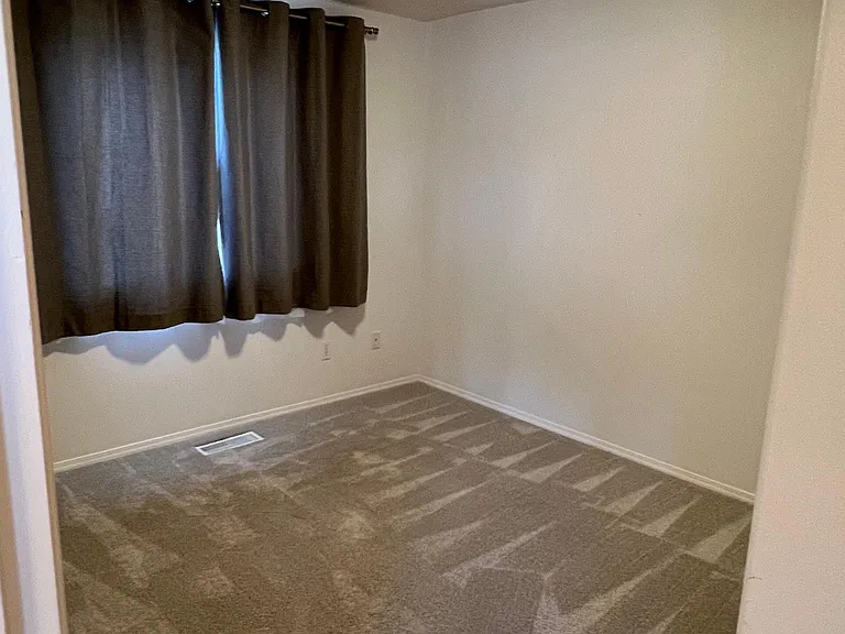 5742 Valleywood Loop SE — Photo 8