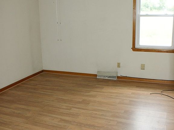 5th image of 122 Half Mile Ln
