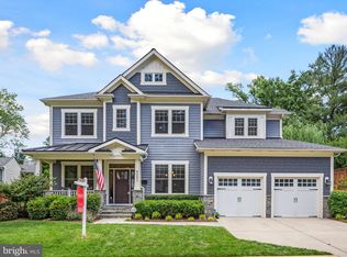 4007 Chesterbrook Rd, Arlington, VA 22207