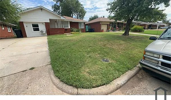 3 bed, $1,595 — Photo 2