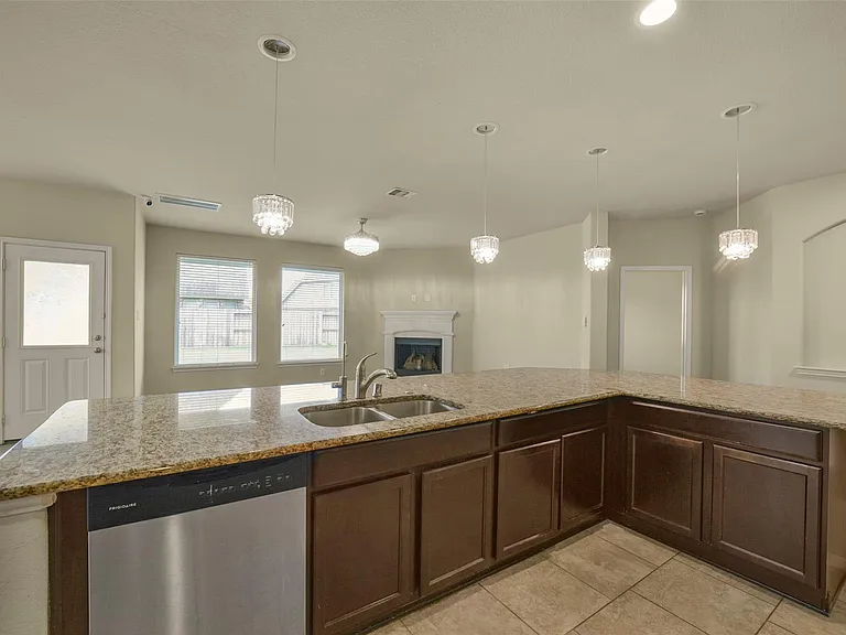 3511 Brampton Island Dr — Photo 14