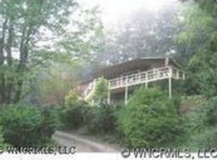 60 Stoney Brook Dr, Clyde, NC 28721