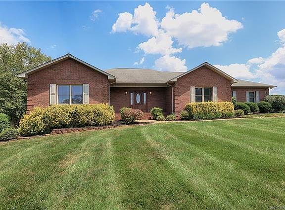 2nd image of 110 Dobbs Dr