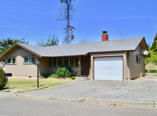 1790 Ocean Bv, Coos Bay, OR 97420