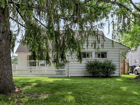 2nd image of 1260 Elderwood Ave