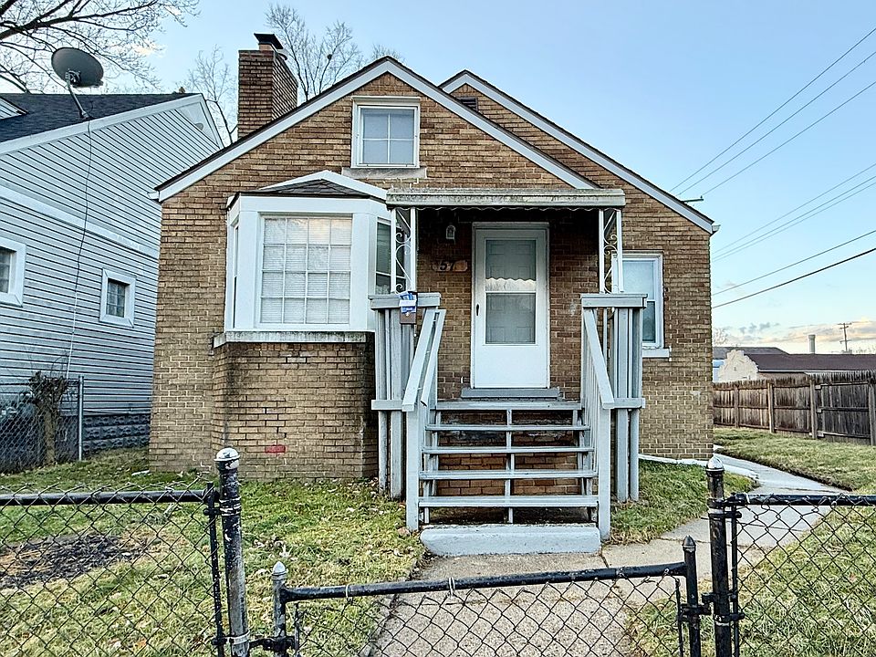 1st image of 57 W Glenwood St