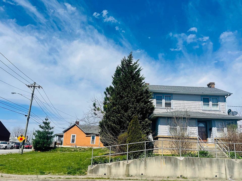 2nd image of 2335 29th St