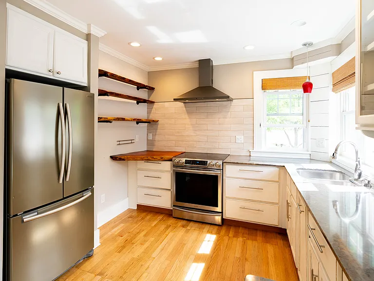 71 Linden Ave #2 — Photo 17