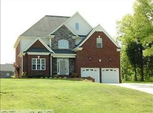 267 Plumstead Ln, Clemmons, NC 27012