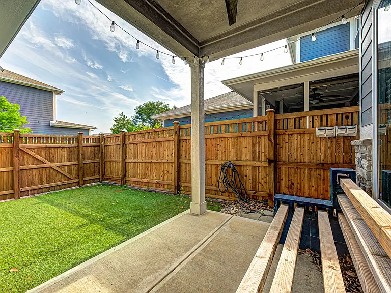 9124 Hawkins Rd — Photo 13