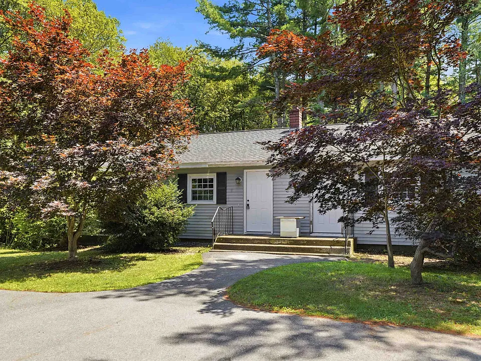 289 Derry Rd #B