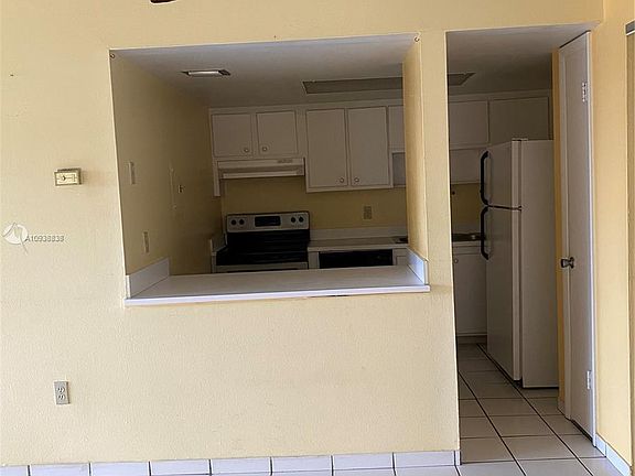 3rd image of 854 NW 87th Ave APT 406
