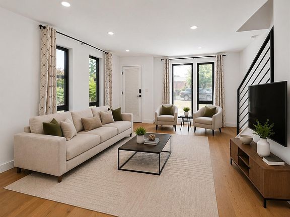 3rd image of 1405 N Yates Street