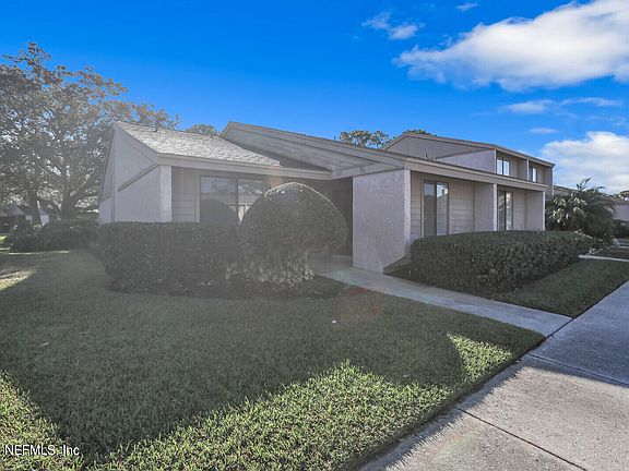 2nd image of 2081 SANDPIPER Court