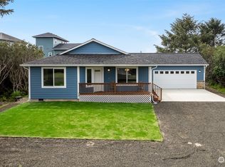 809 Ocean Shores Blvd SW, Ocean shores, WA 98569