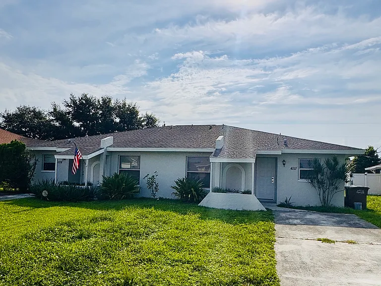 4111 SW 7th Pl — Photo 11