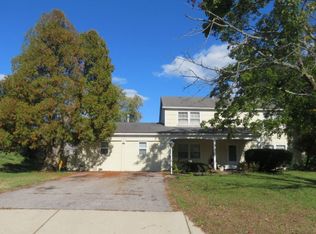 2218 Hindle Ln, Bowie, MD 20716