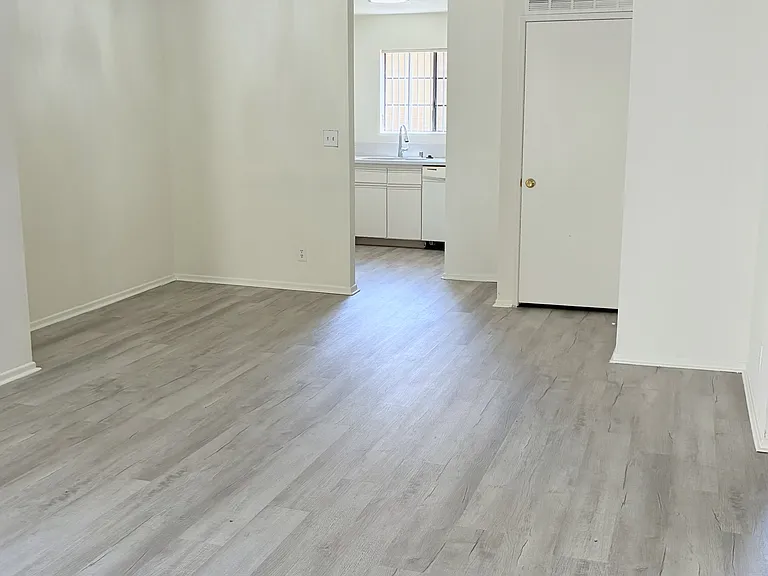 1007 Raleigh St #108 — Photo 7