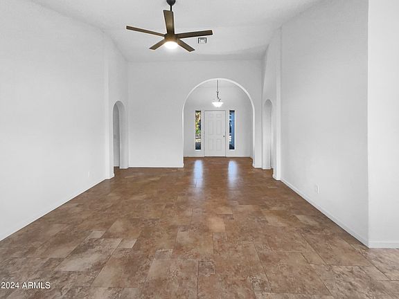 3rd image of 10207 W HAZELWOOD Avenue
