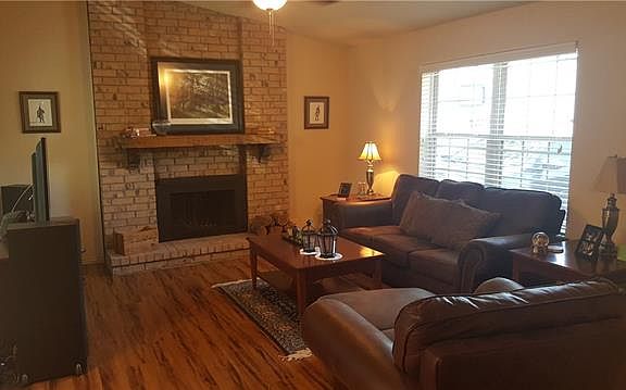 5th image of 3016 Old Orchard Ln