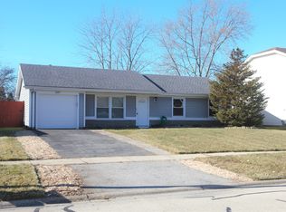 337 Lakeside Dr, Bolingbrook, IL 60440