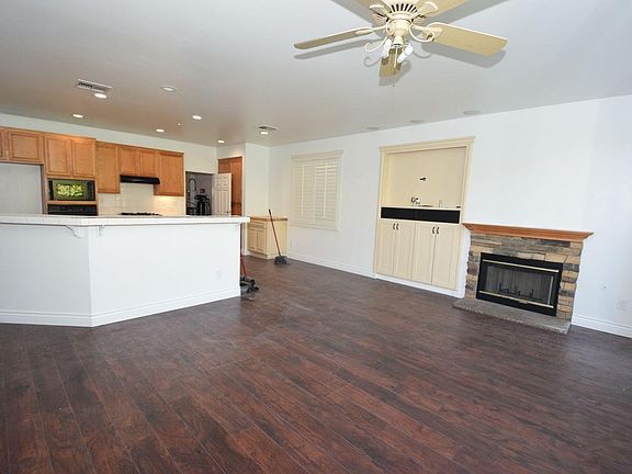 4th image of 902 Belleza Dr