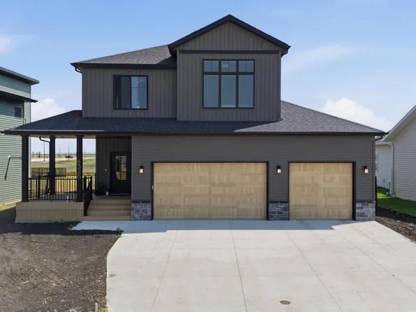 8326 61st St S, Horace, ND 58047
