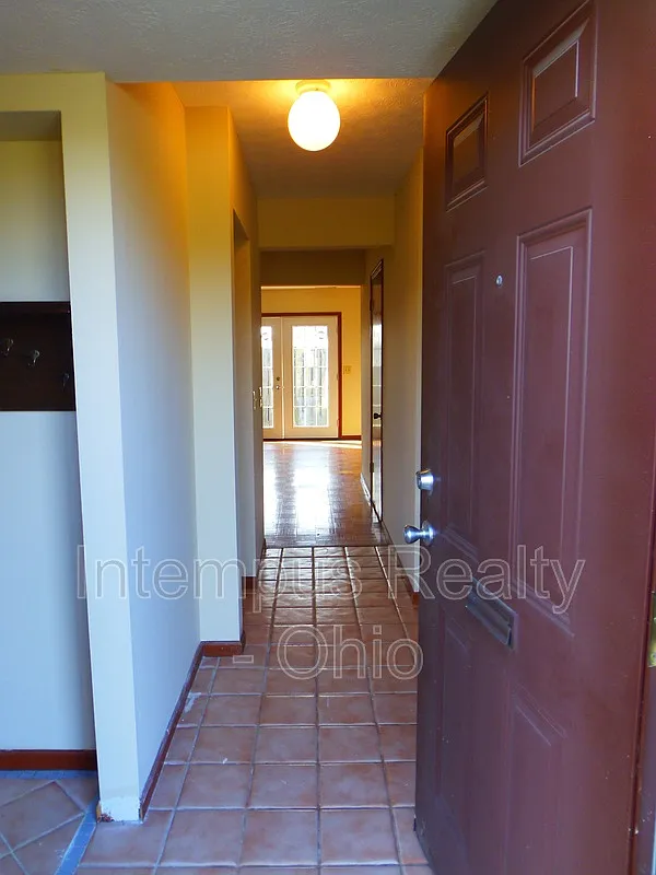 2 bed, 1.5 bath, 1024 sqft, $1,047 — Photo 4